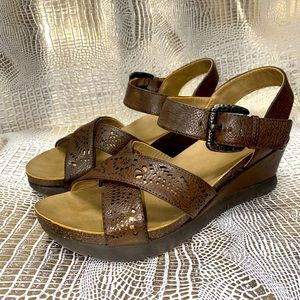 Comfort Walking Sandals in Brown 8.5